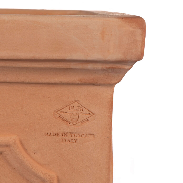 houbiers terracotta Pilone con rosone